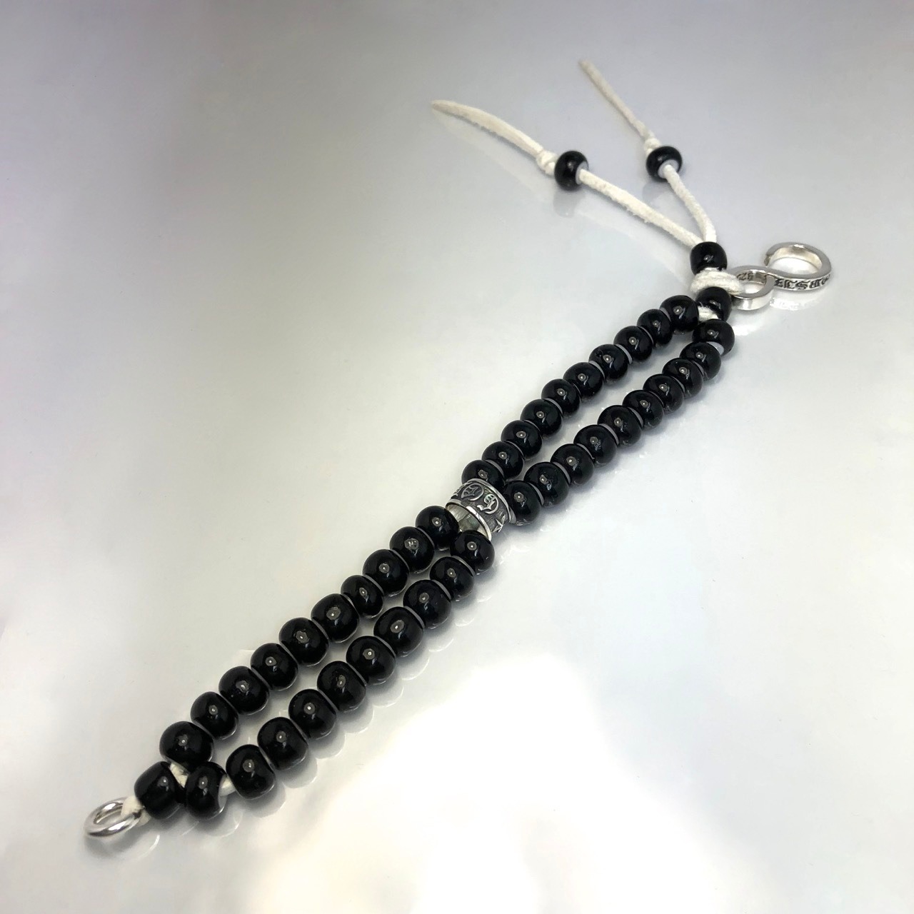 LEATHER BRACELET WHITE HEART BEADS [BLACK] / レザーブレスレット ホワイトハート・ブラック