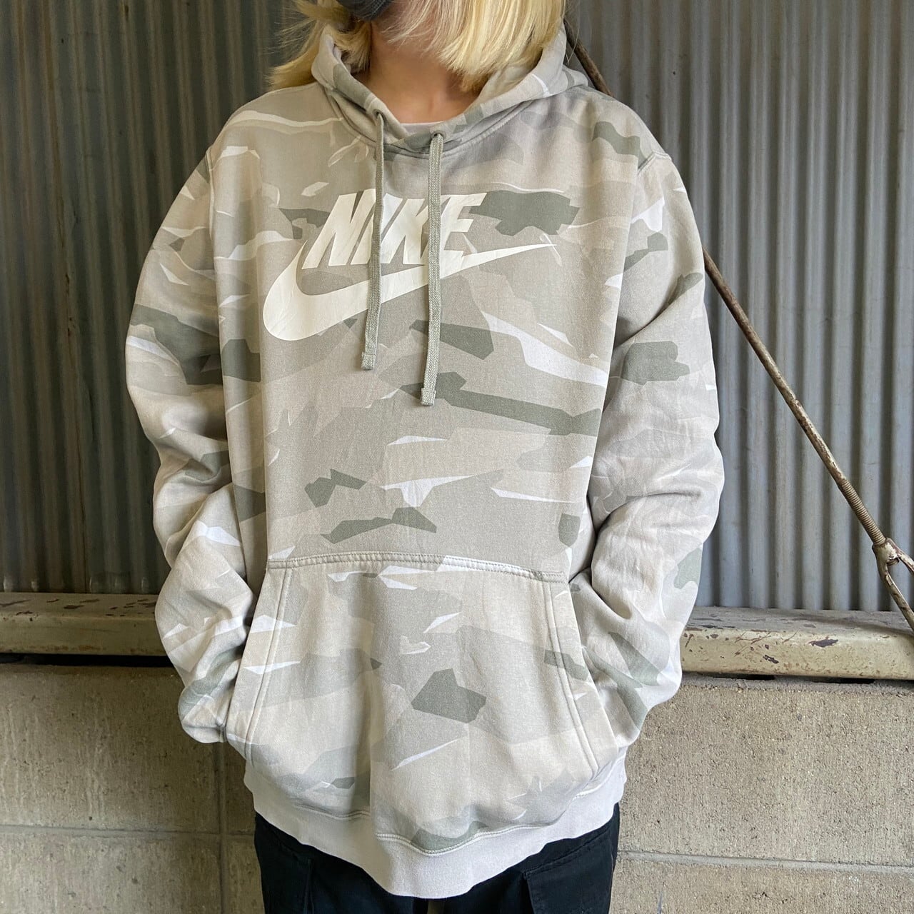 ノースフェイス パーカー メンズ 海外M 日本L相当 ベージュ 新品 camo