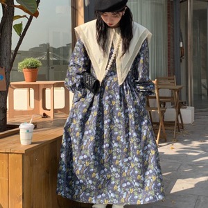 【送料無料】 ロングワンピ マキシ ゆったり 長袖 襟付き Aライン Iライン プルオーバー 大きめ襟 セーラー服風 薄手生地 可愛い 大人可愛い きれいめ シンプル カジュアル コンサバ 華やか 大人 上品 おしゃれ お洒落 レトロ 主役級 こなれ感 高見え フェミニン ガーリー 花柄 春 レディース 女性用 10代 20代 デート お出かけ 女子会 お呼ばれ 休日 お茶会 授業参観 着回し 普段使い ファッション コーデ スタイル 楽ちん 体型カバー 美脚 脚長 定番 プチプラ 着痩せ 垢抜け