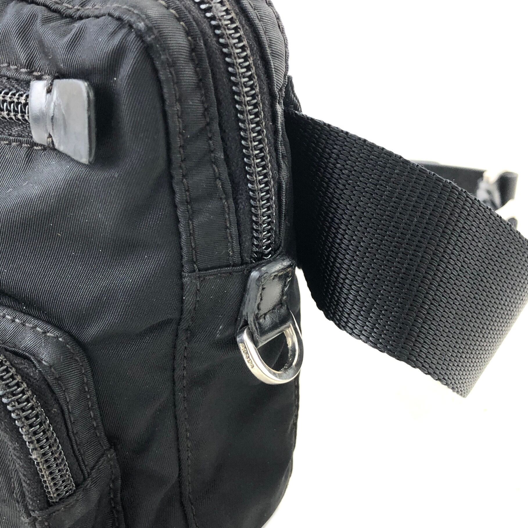 PRADA プラダ トライアングルロゴ ナイロン レザー ボディバッグ