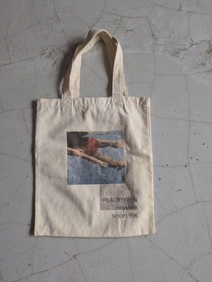peachykeen tote bag