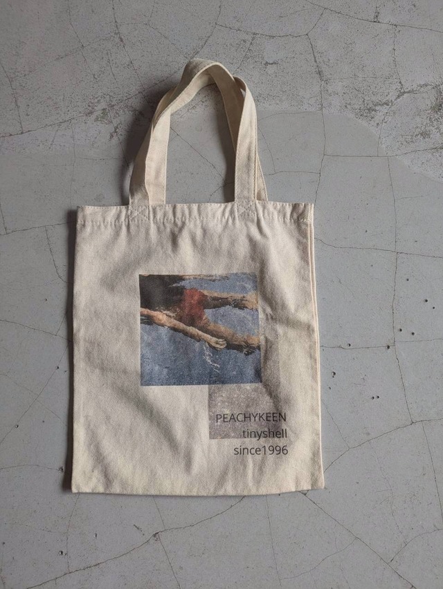 peachykeen tote bag
