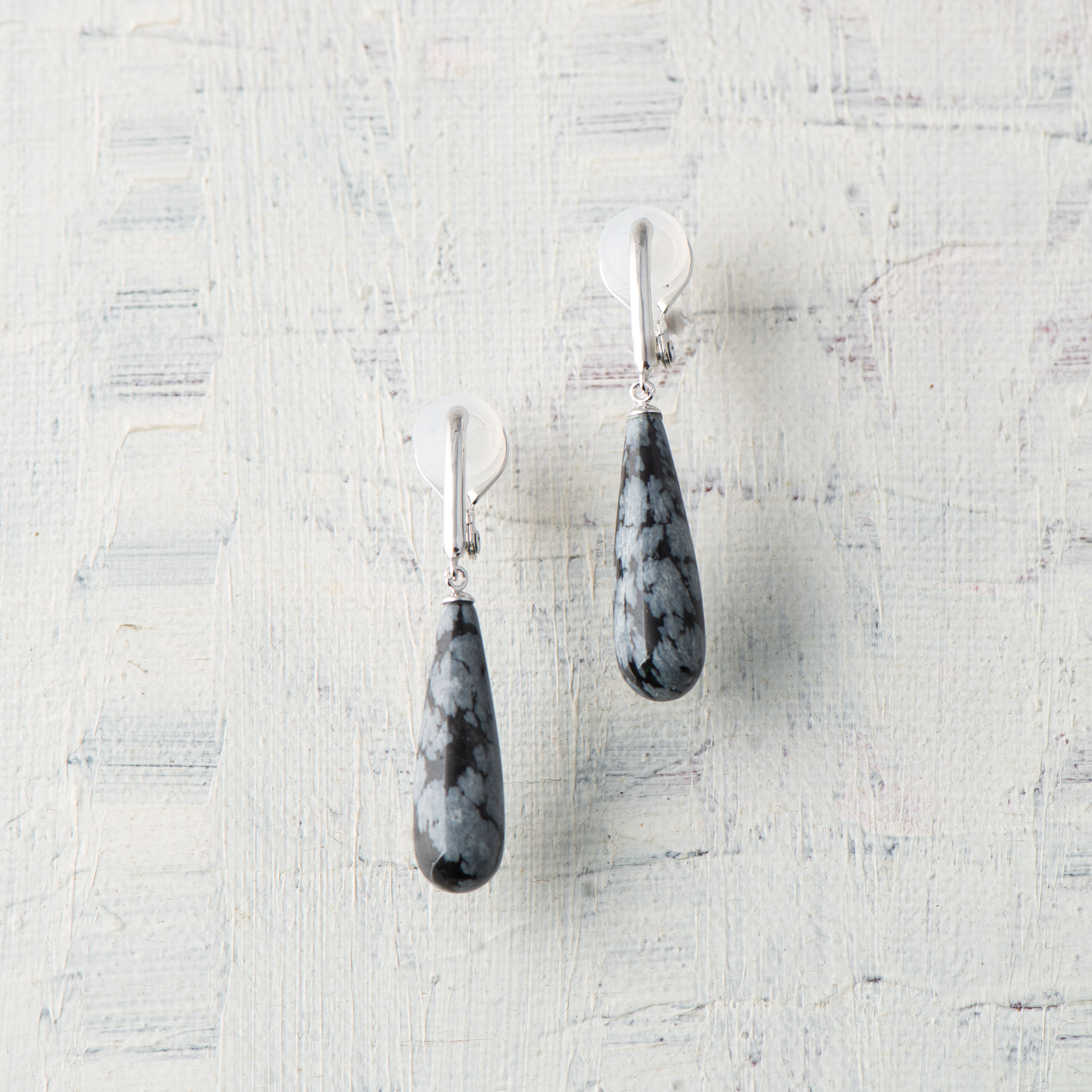 Pince(パンス)スノーフレークオプシディアンのシルバーイヤリング