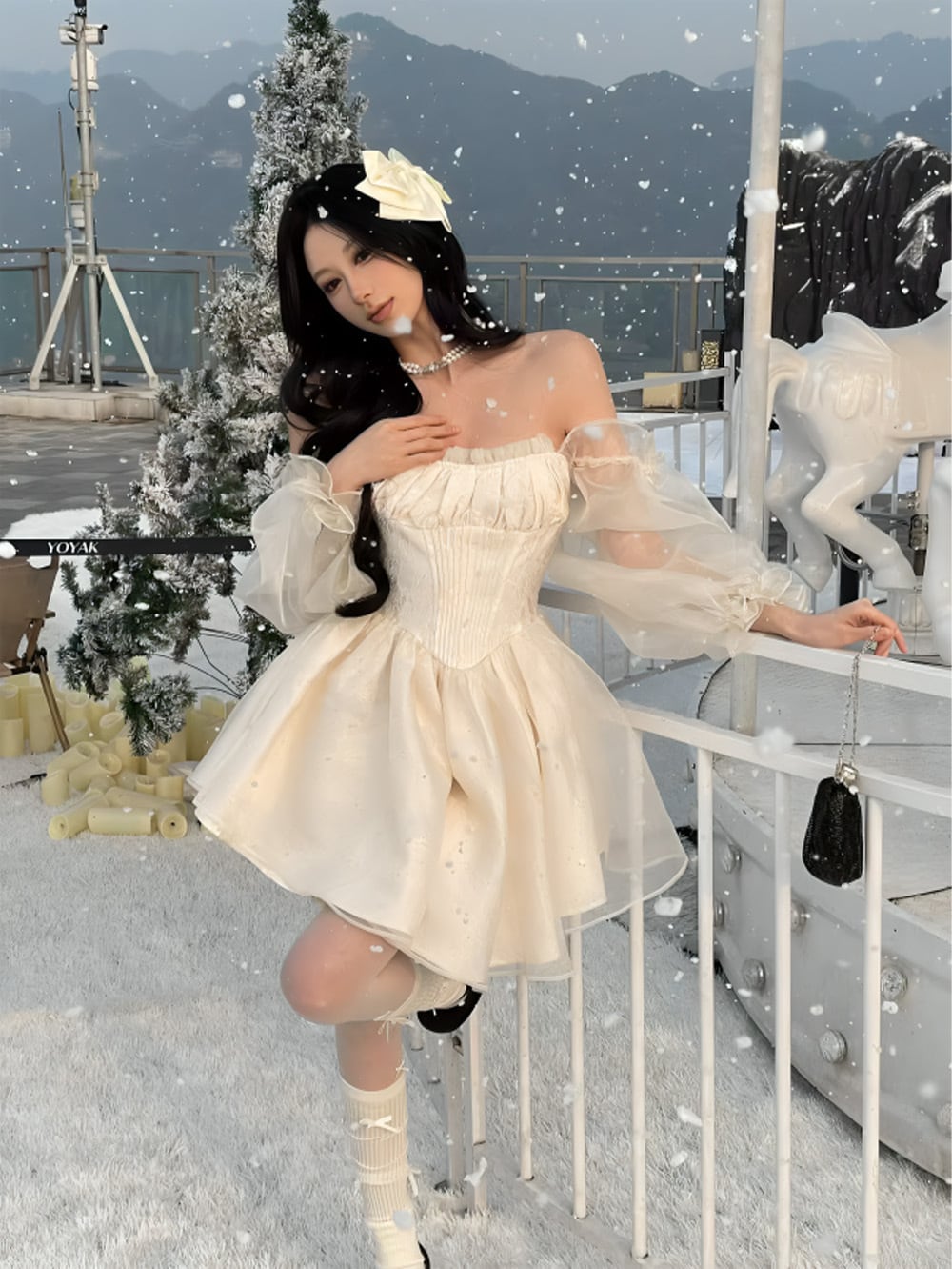 ワンホンドレス　スリーブレスドレス ワンホン｜シースルースリーブドレープオフショルダーワンピース