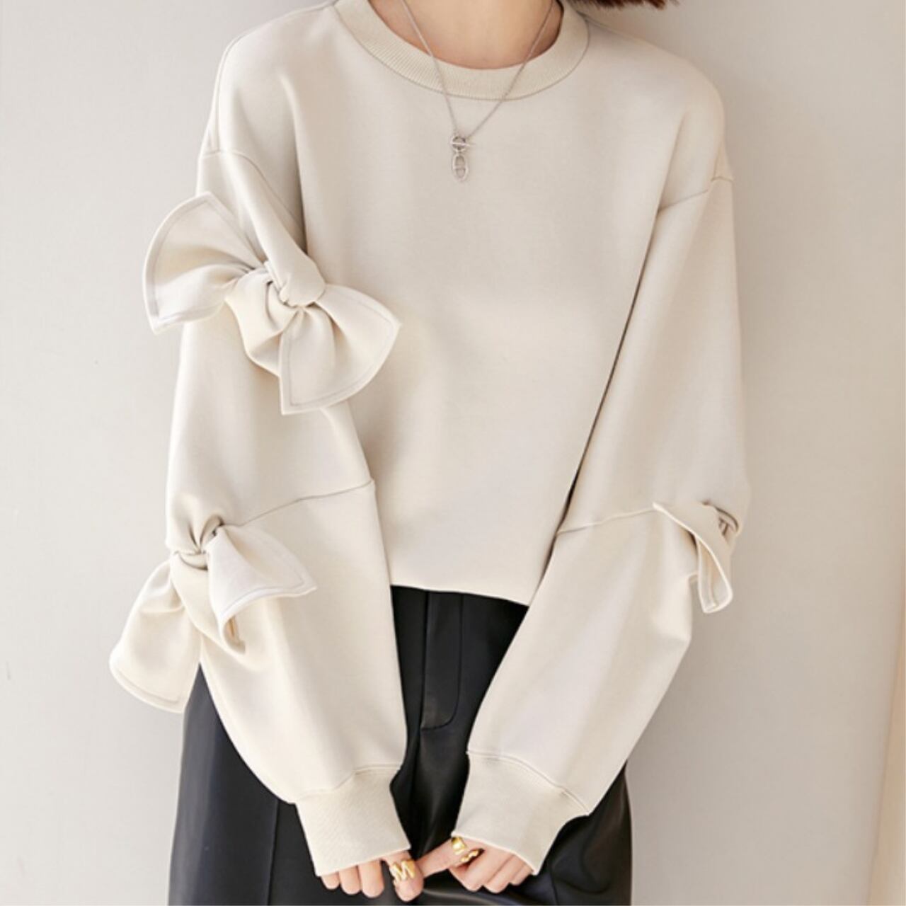 パフスリーブ リボン プルオーバー