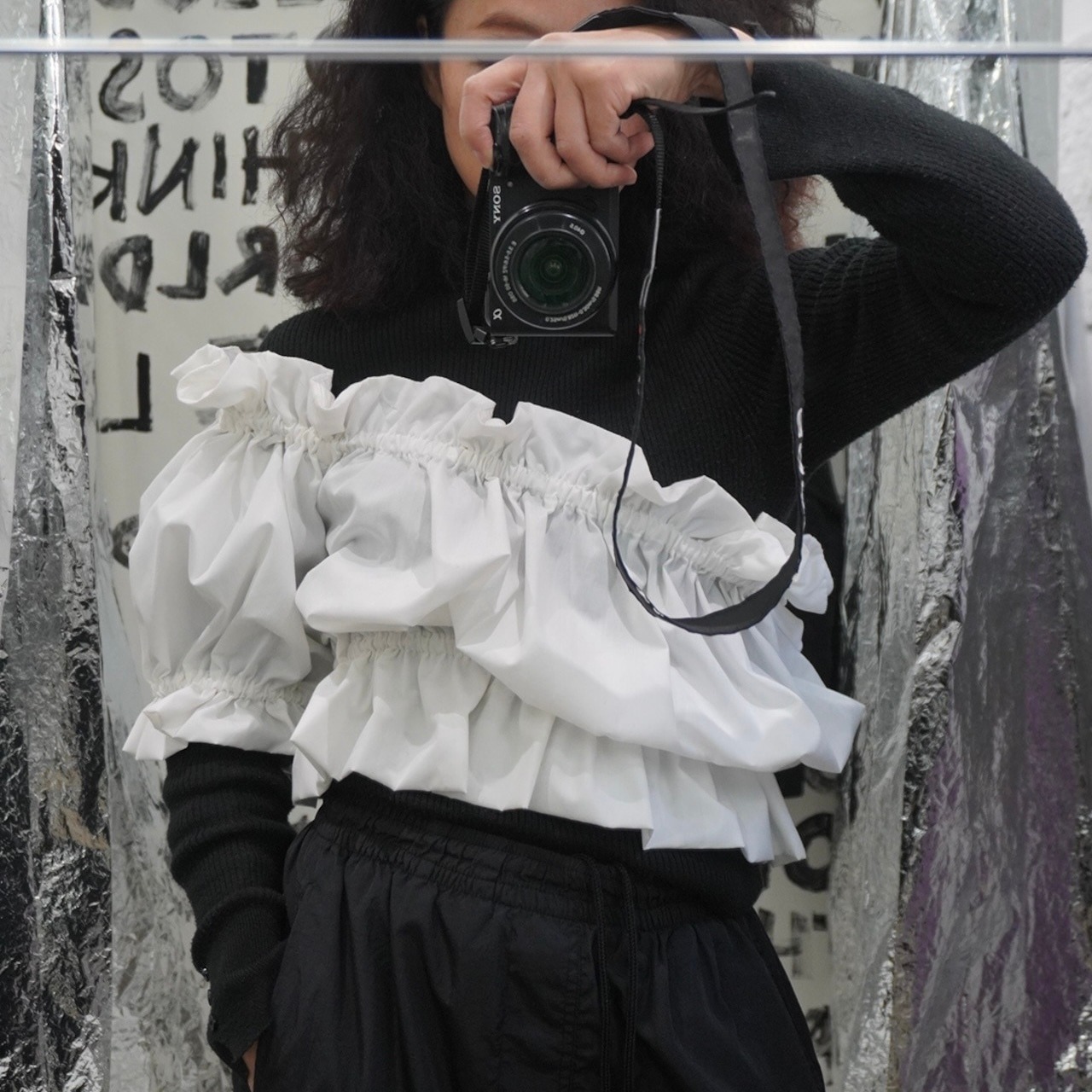JYUGEM Japan>オフショルダートップスOff shoulder frill tops<J24 