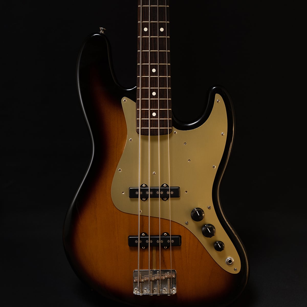 RETRO FUTURE PICK GUARD - 60s J-type - Gold　ベース用アノダイズドピックガード