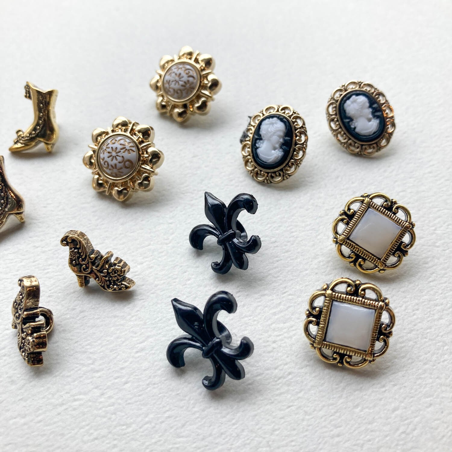 〈再入荷〉JJボタン ミニカメオとブーツのボタンパック(12p)