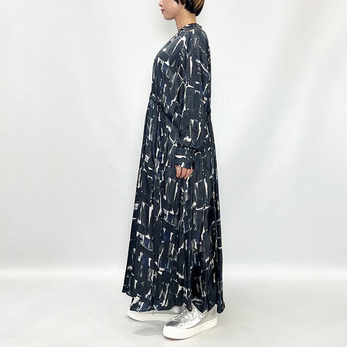 SACRA BLURRY PAISLEY OP ブラーリーペイズリーワンピース SACRA BLURRY PAISLEY OP ブラーリーペイズリーワンピース SACRA