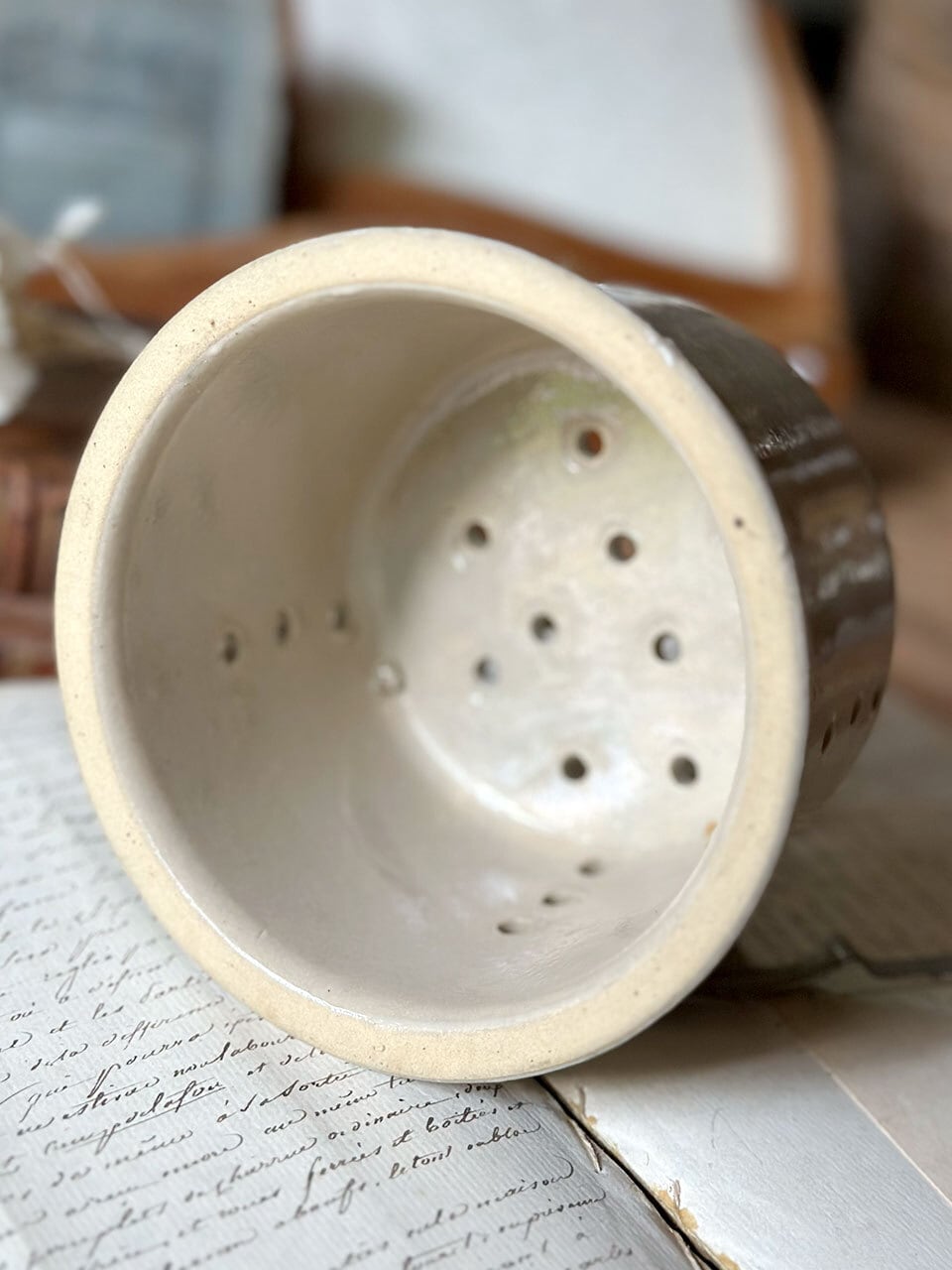フロマージュ用水切りポット 陶器の入れ物 チーズ | Brocante de La