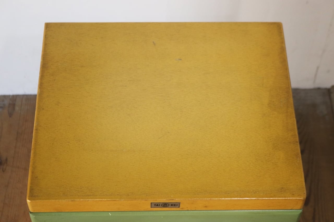 レトロ ベビーチェスト 箪笥 タンス 衣料 収納 引き出し 抽斗 4杯 木製