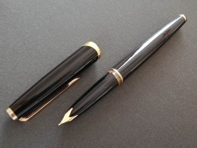 '70s　モンブラン ０１２１　MONTBLANC 0121　（極細字）　18K　　　　　01970