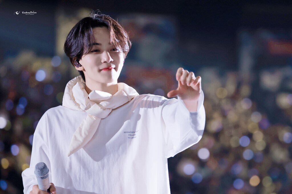 ☆SEVENTEEN ジョンハン 着用！！【FALLETT】かわいいウサギ