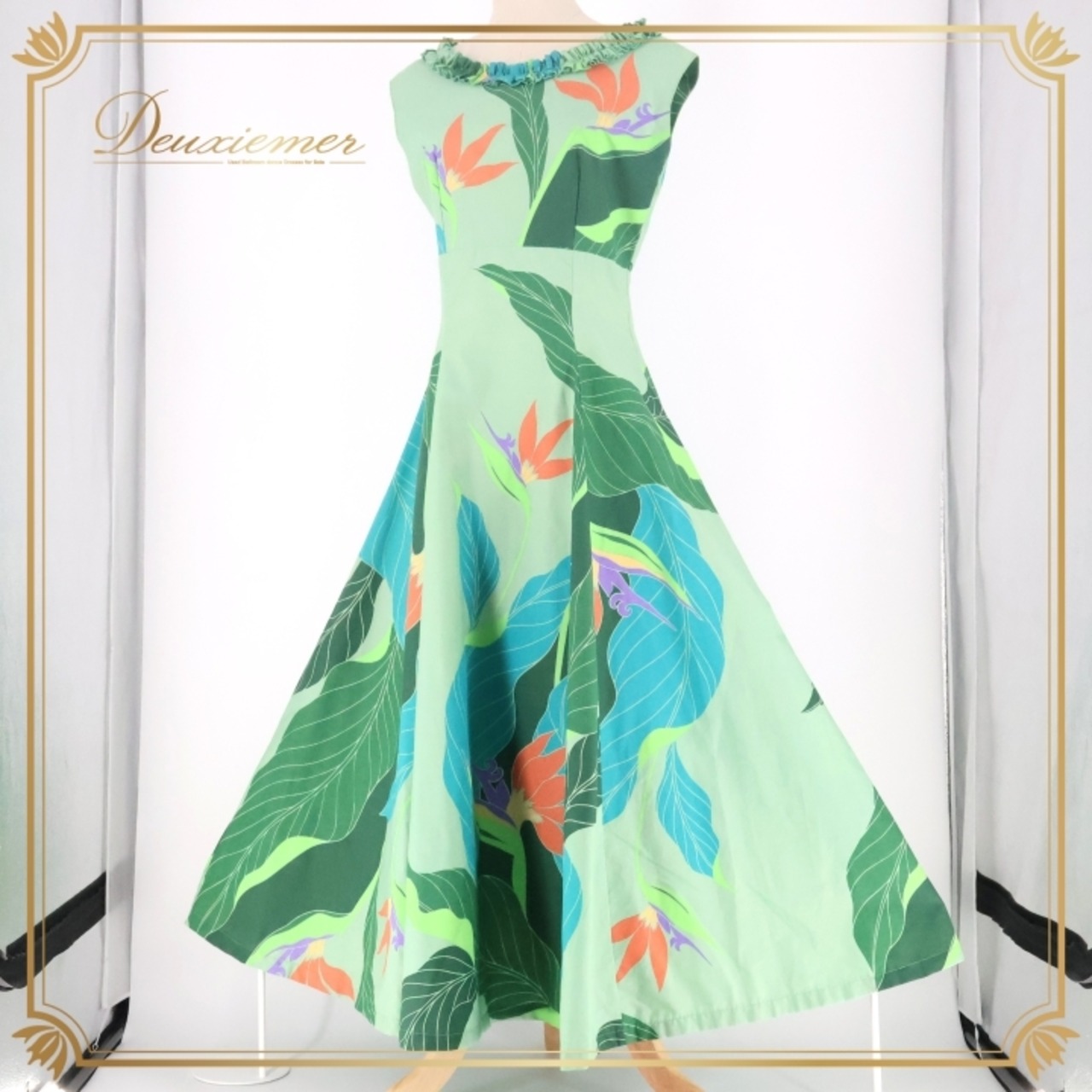 フラダンス 衣装 ワンピース ドレス グリーン系 マカマカ ハワイアンプリント 花柄 植物柄 MakaMaka レッスン 練習 フラ ダンス ノースリーブ フリル さわやか 華やか 鮮やか かわいい おしゃれ 上品 大人っぽい ブルー系 オレンジ系 パープル系 黄緑 緑 水色 橙 紫 フレア スカート エレガント トロピカル 夏