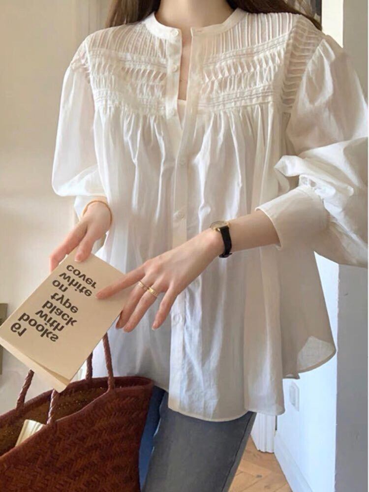 大人女子に人気の定番アイテム ノーカラーフレアブラウス 長袖 ギャザー ナチュラル カジュアル オフィス 大人可愛い 体型カバー 大きいサイズ 韓国 CH9272