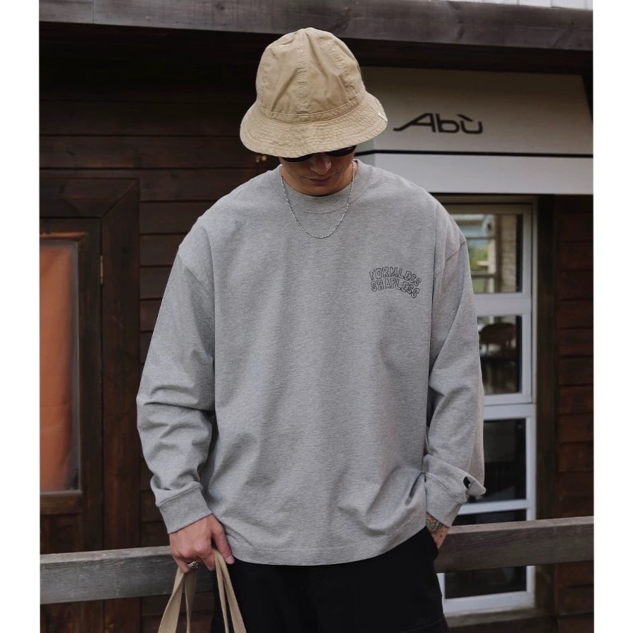 Graphic back print tee 1068 - 9