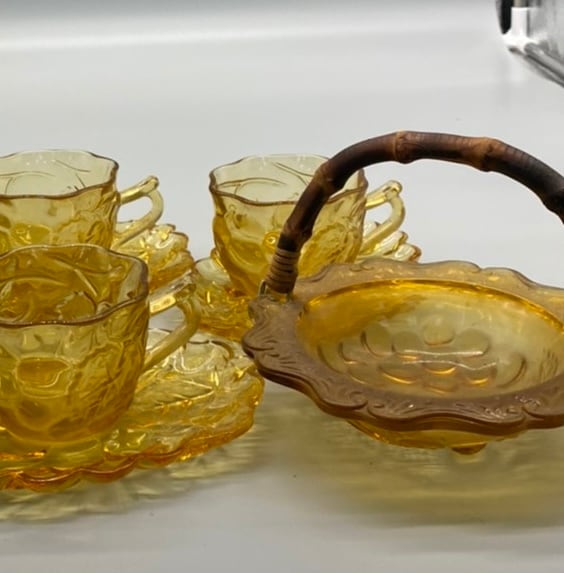 アンバーガラス ティータイムセット カップ&ソーサーと菓子皿 曽我