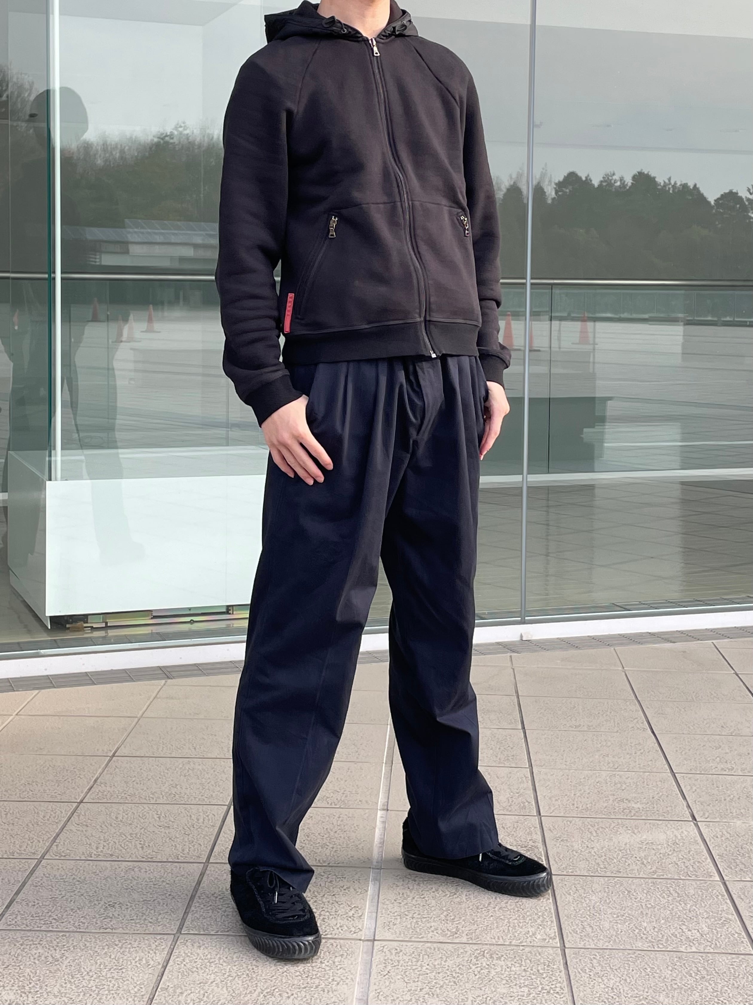 PRADA Sports のジップアップパーカー 楽天市場】PRADA Logo Applique Half Zip Hoodie UJL62B S000