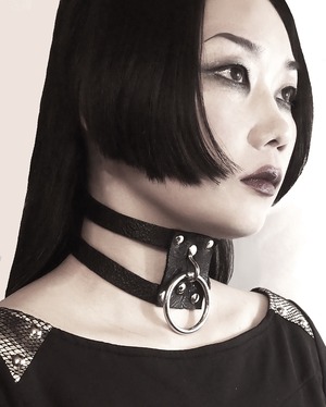 Vegan leather choker unisex "Collapsed reality " ヴィーガンレザーチョーカー　ユニセックス　"破壊される現実感"