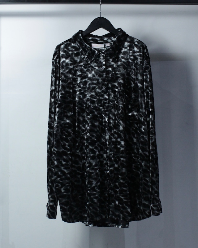 【Caka BLACK】Leopard Pattern Loose Velour L/S Shirt