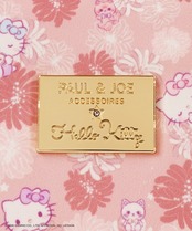 PAUL&JOE ACCESSOIRES × HELLO KITTY : SQUARE POUCH PJKT-P002
