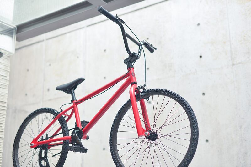 ノーパンク自転車 FUN EASY BMX 24インチ 完成車 マットレッド 