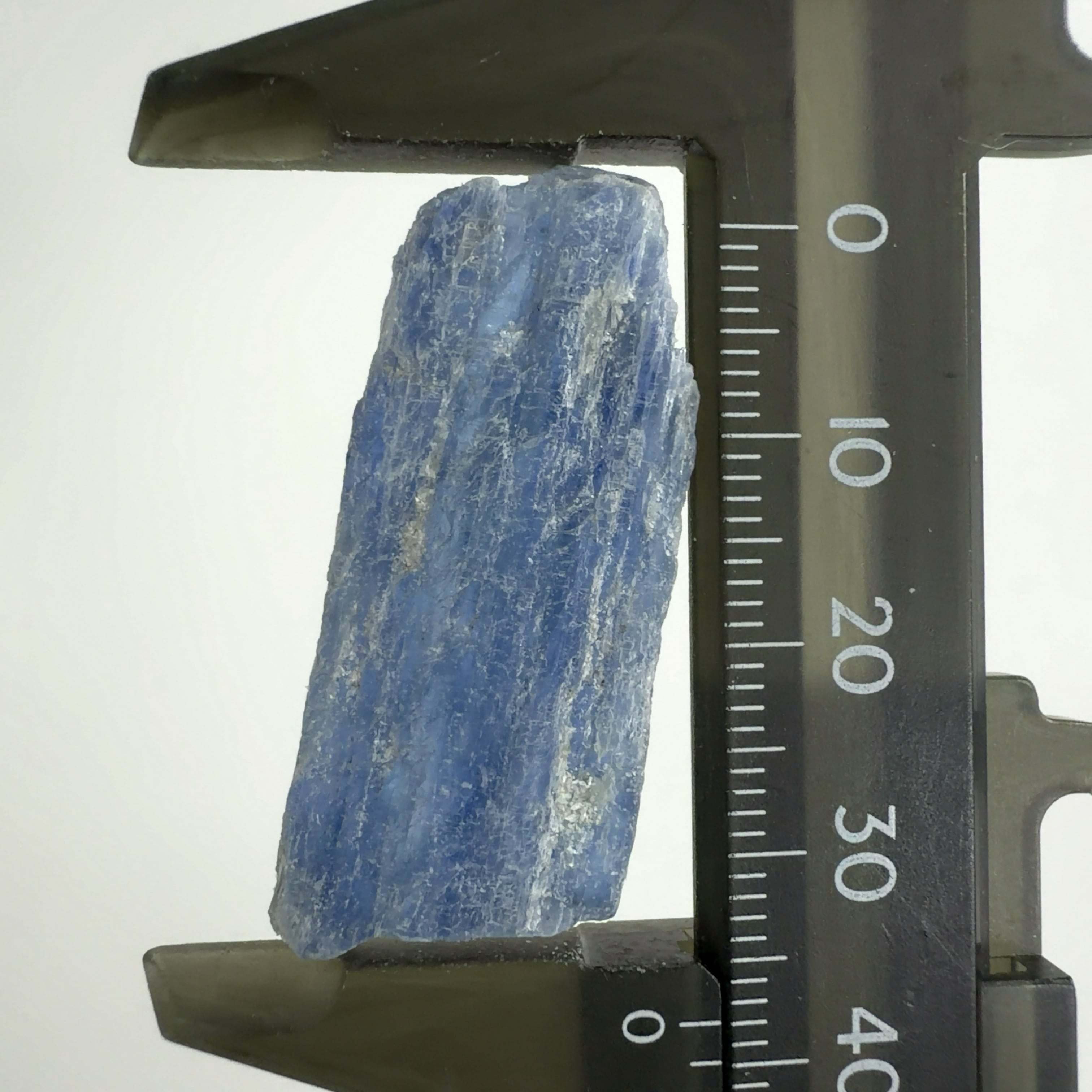 ⭐カイヤナイト（藍晶石） | クリスタル・ワールド御徒町店