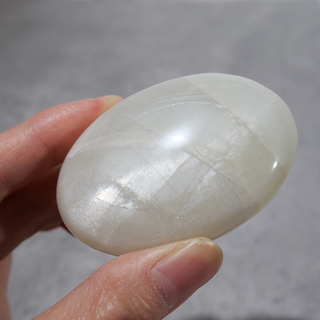 高品質 ホワイトムーンストーンパームNo.1836 高品質 ホワイトムーンストーンパームNo.1836 - メルカリ