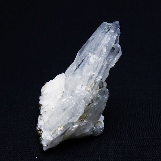 ファーデンクォーツ 水晶 クラスター 原石 アメリカ産 一点物 おまかせ便 172-3095