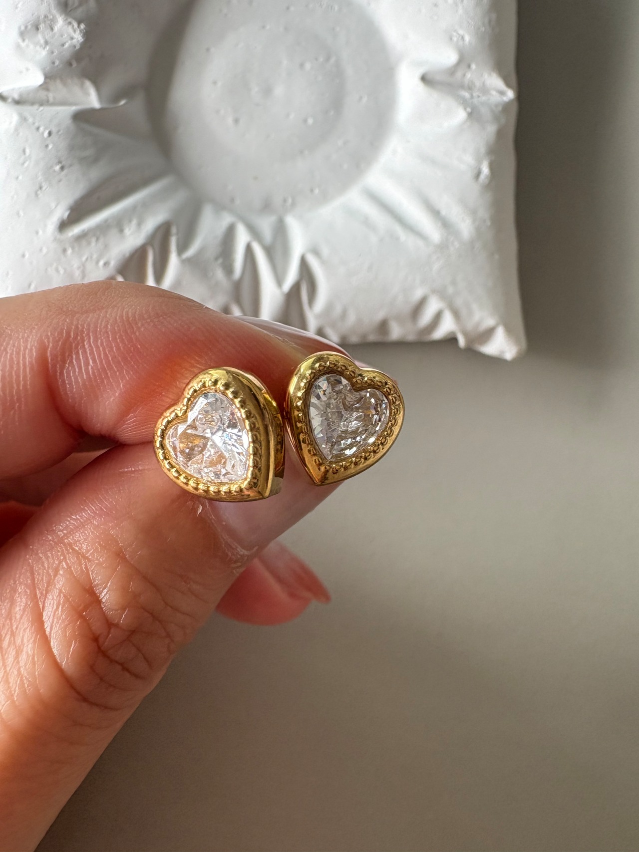 ハートビジューピアス