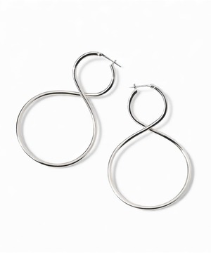 Mano 8 earrings〈Silver〉　