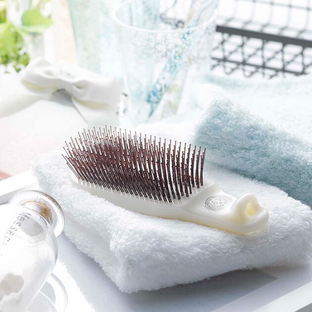 ヘッドスパブラシ | Ayurvedic House Polaaris