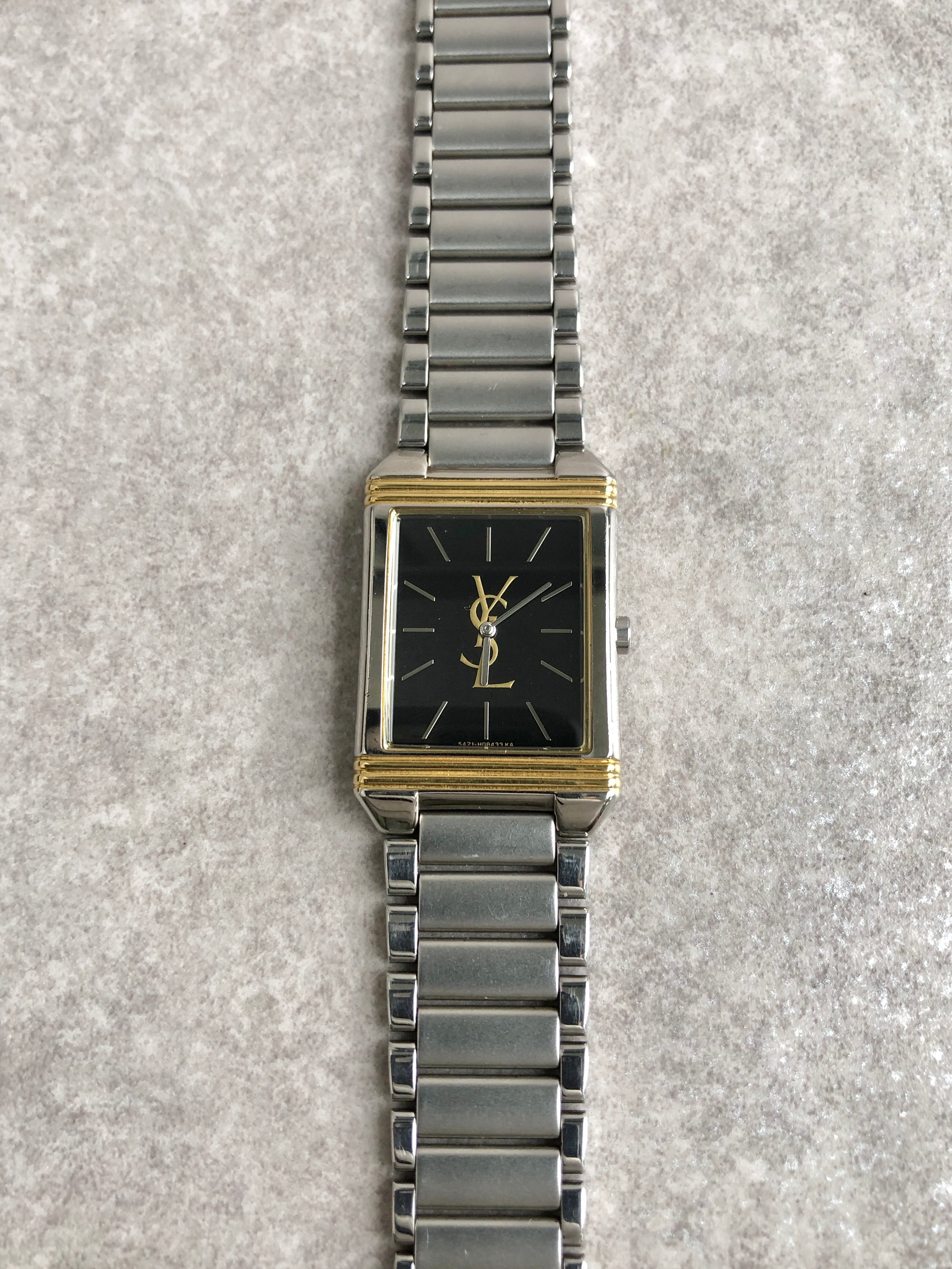 Yves Saint Laurent イヴ・サンローラン 腕時計 シルバー