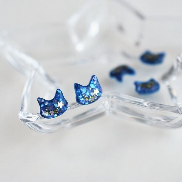 ☆❤️ 猫　ねこ　星　ピアス　イヤリング　ハンドメイド ショコラにゃんこ（チョコミント）ピアス/イヤリング | 星猫工房