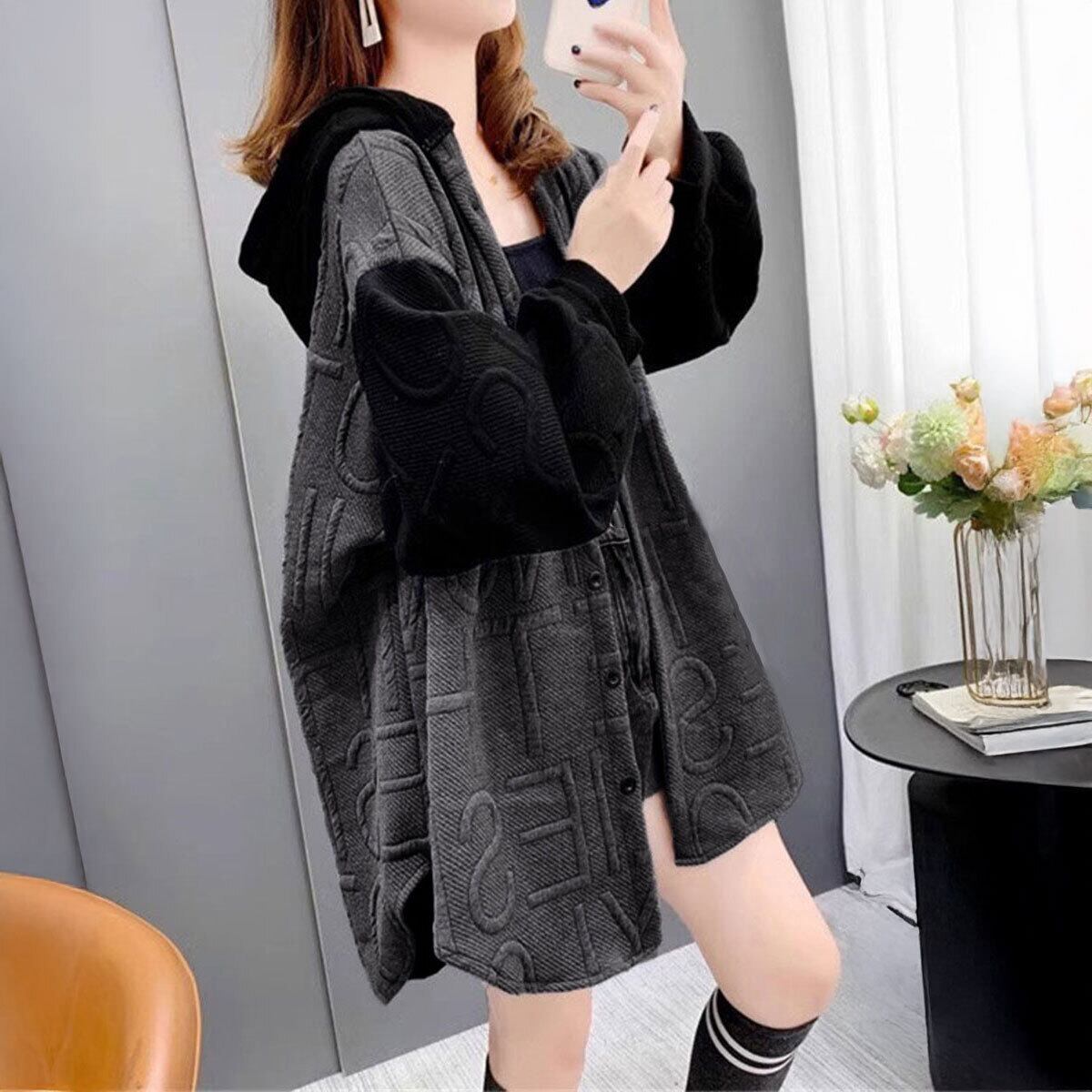 ビッグパーカー エンボスロゴ レディース 春秋 韓国 羽織り おしゃれ 大人 カジュアル ストリート系 オーバーサイズ ゆったり 体型カバー 大人可愛い 大人女子