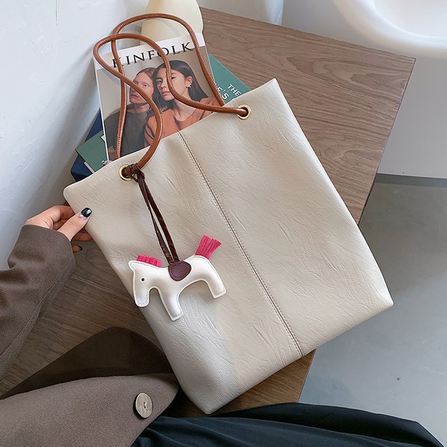 シンプルな大容量バッグレディース2020新しいトレンドファッションウエスタンスタイルワンショルダービッグバッグネットセレブワイルドポータブルトートバッグ Tiancai_Wing_Bag2674148