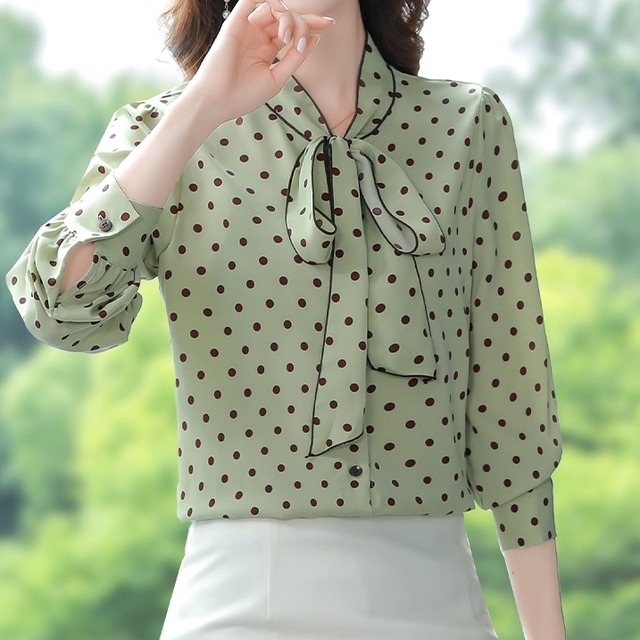 ブラウス レディース 送料無料 2色 トップス シャツ リボンタイ パイピング レトロ 襟コンシャス シフォン ドット 水玉 パフスリーブ長袖 ボリューム袖 フレアスリーブ レース リボン 大人可愛い きれいめ 上品 レトロ キュート ガーリー エレガント 白 ホワイト グリーン プリント モテ インスタ映え 春夏 秋冬 大人 かわいい おしゃれ 普段使い デイリー お呼ばれ お出かけ デート オフィス 通勤 通学 旅行 パーティー 二次会 フォーマル M L XL 2XL 3XL