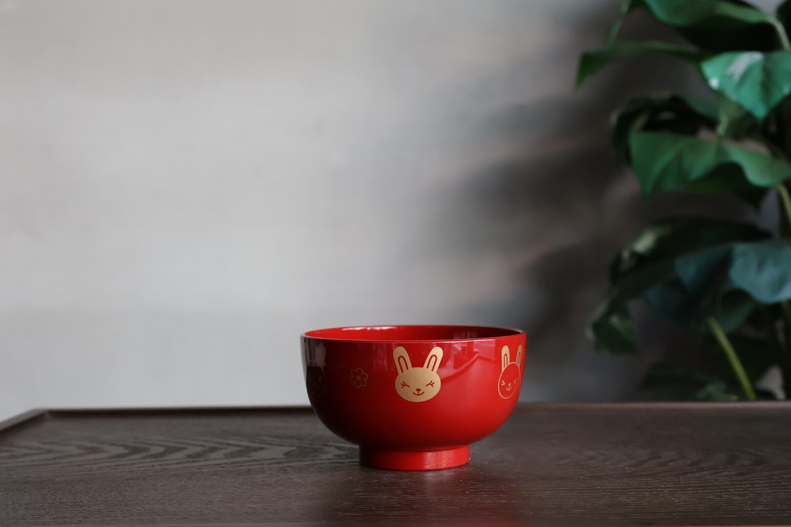 山中塗 子供椀 朱 うさぎ