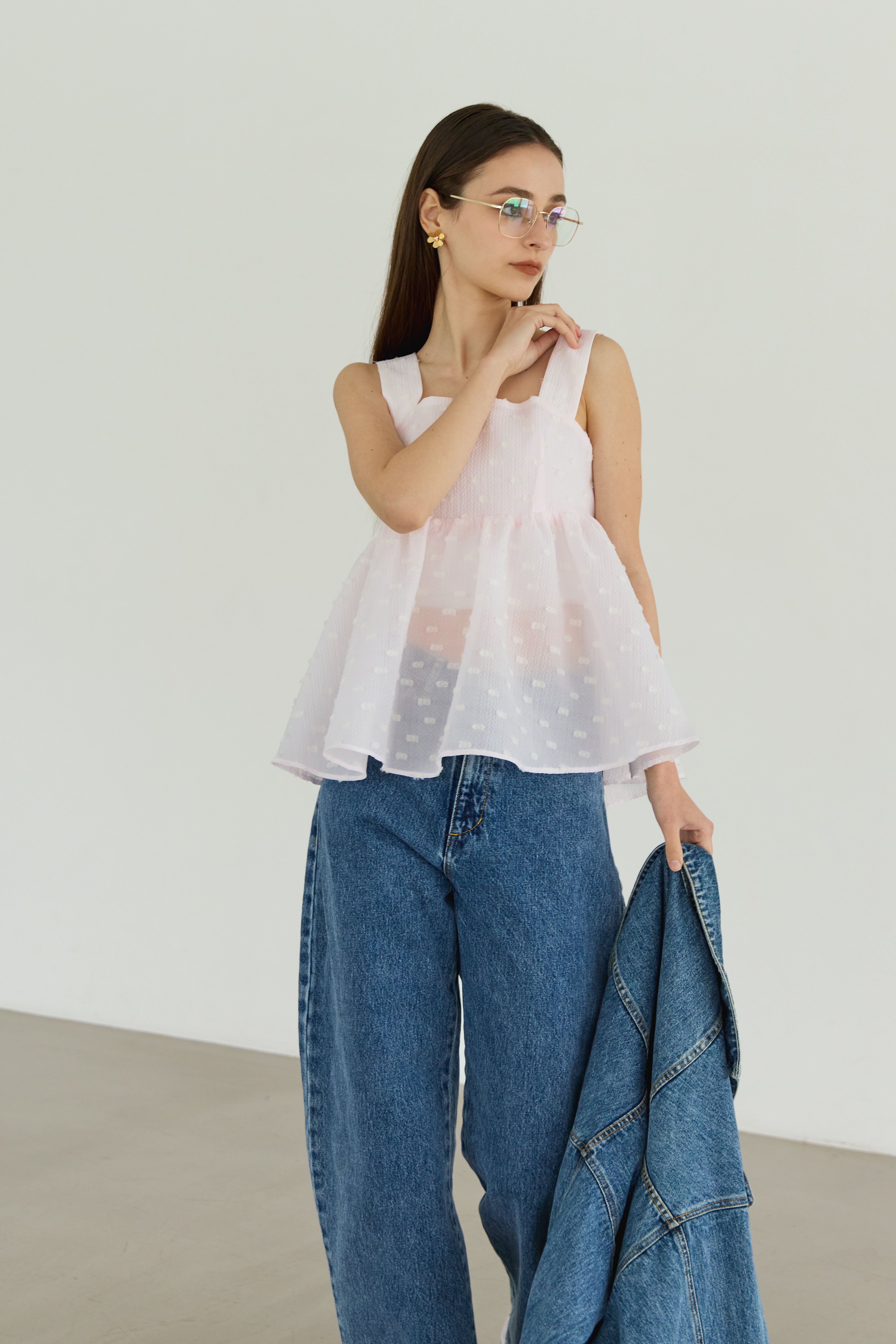Back ribbon dot jacquard top | Bluelea