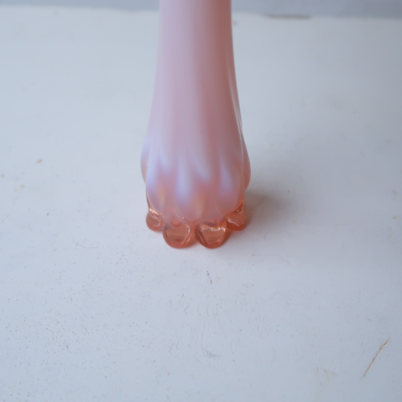 ベビーピンクの一輪挿し