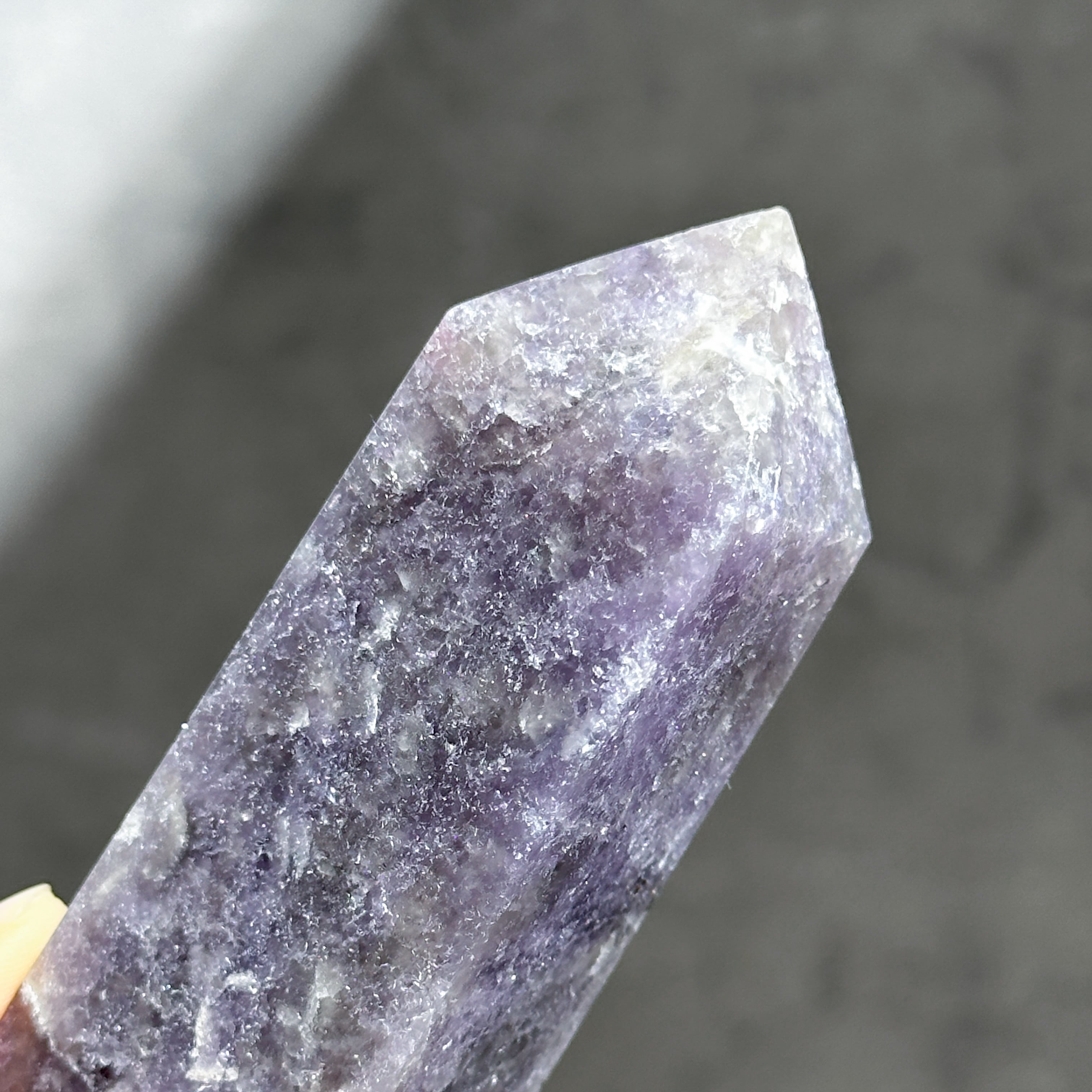 ユニコーンストーン タワー 83◇ Unicorn Stone ◇天然石・鉱物