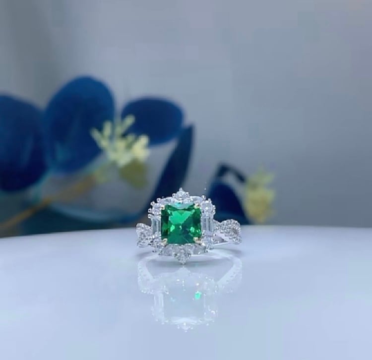 人工エメラルド グリーン 緑 2カラット 高炭素ダイヤモンド スクエア