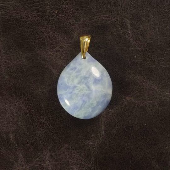 本翡翠 ペンダント ネックレス スワン 可愛い ヒスイ A貨 ラベンダー色