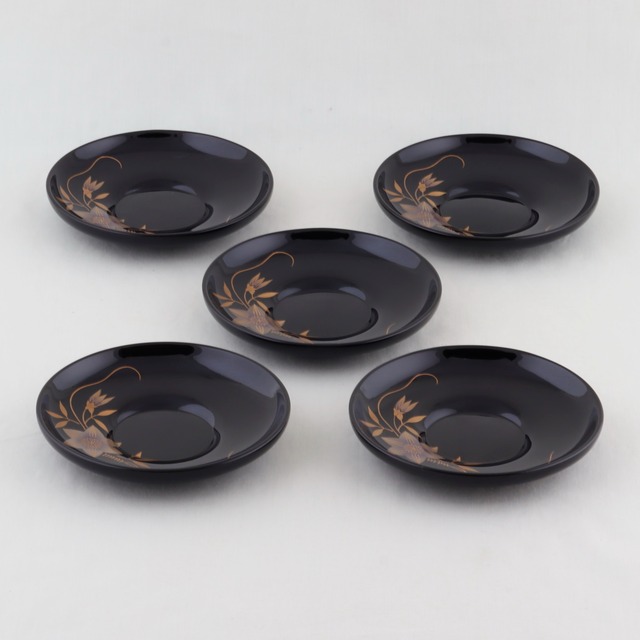 1620  輪島塗　茶托／4.2ダルマ形／黒塗／鉄線蒔絵／五枚組