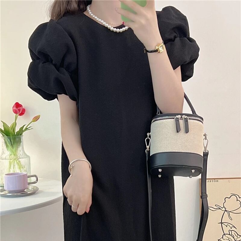 ワンピース レディース ロングワンピース M L XL 2XL 3XL 4XL 大きいサイズ 2色 半袖 パフスリーブ ラウンドネック Iライン フリル かわいい 大人可愛い きれいめ 上品 エレガント 清楚 フェミニン おしゃれ お洒落 綺麗 お嬢様 フォーマル おとな ナチュラル こなれ感 ガーリー レトロ ロマンチック 抜け感 華やか 主役級 存在感 無地 OL 通勤 デート お出かけ 女子会 ブラック 黒 グリーン 緑 夏 20代 30代 40代 韓国 韓国系 着回し 送料無料