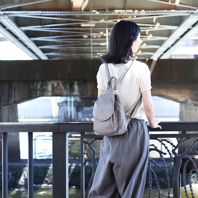 リュック レディース 本革製 バッグ 軽い コンパクト 小さめ 通勤リュック ママリュック ママバッグ おしゃれ かわいい 30代 40代 50代 6620 Isa Online Store アイサ 公式オンラインストア