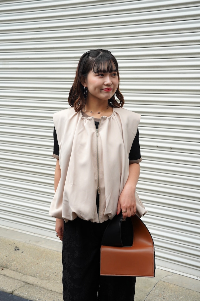 BALLOON SLEEVELESS ZIP VEST