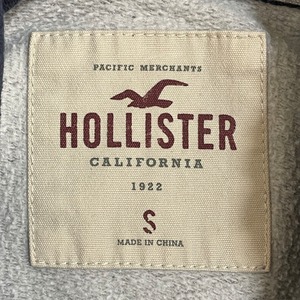 【HOLLISTER】ワンポイント 刺繍ロゴ パーカー プルオーバー フーディー スウェット ラグランスリーブ 切替 S ホリスター US古着