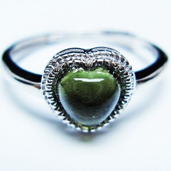 モルダバイト リング モルダウ石 指輪 ハート フリーサイズ 13号 一点物 メール便可 [M便 1/20] 199-630
