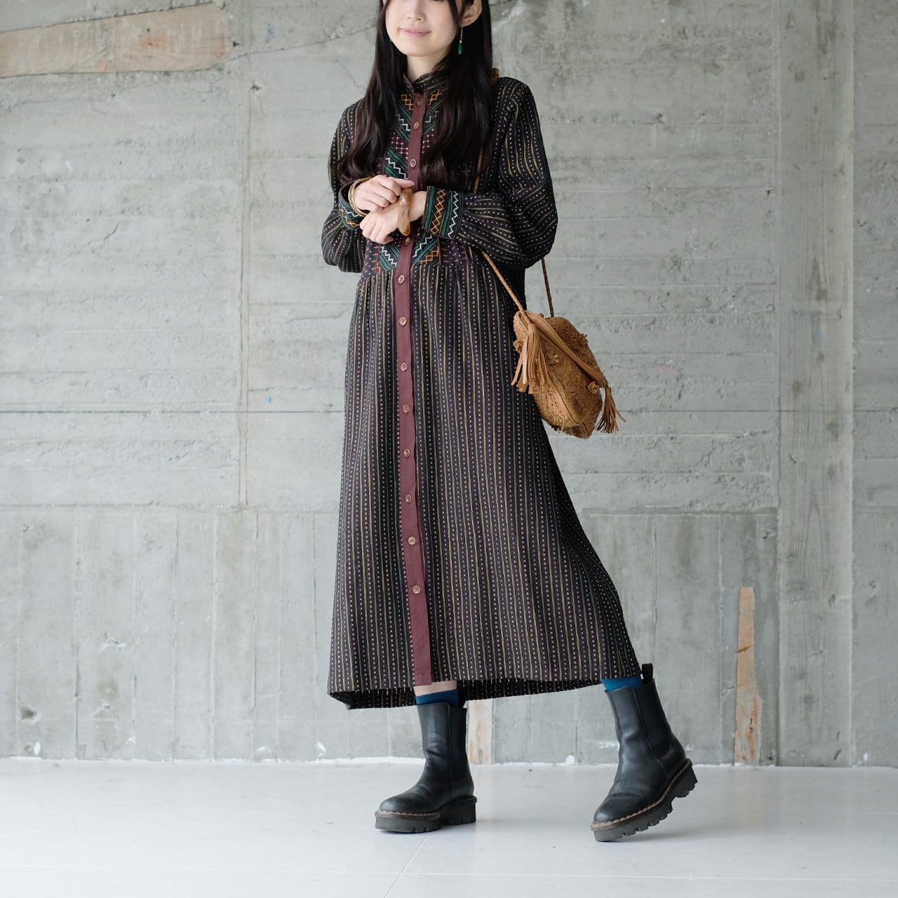 再販】ネワール族の伝統織物◎ステッチ刺繍ワンピース（25w-10